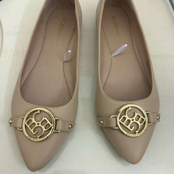 Coral BCBG shoes - Picture 2 of 4